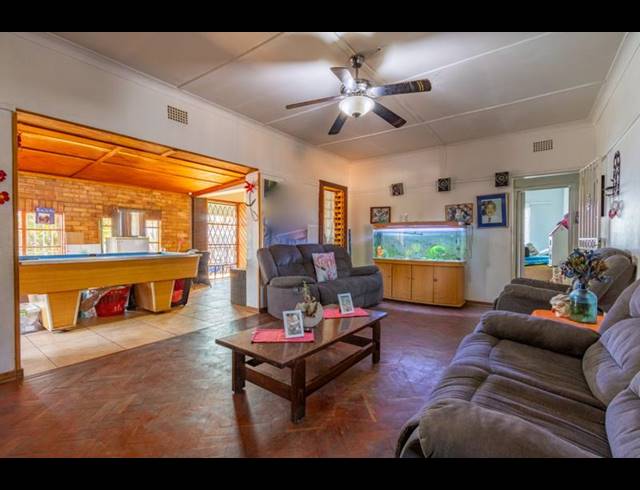 3 BEDROOM HOUSE FOR SALE IN HOMESTEAD